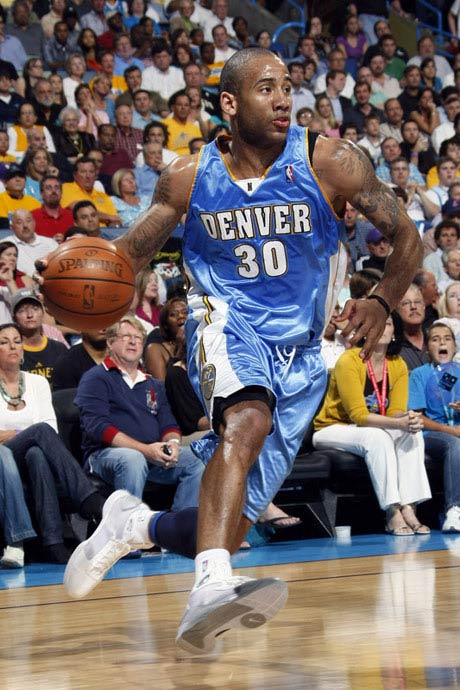 更是在各个 更是在各个